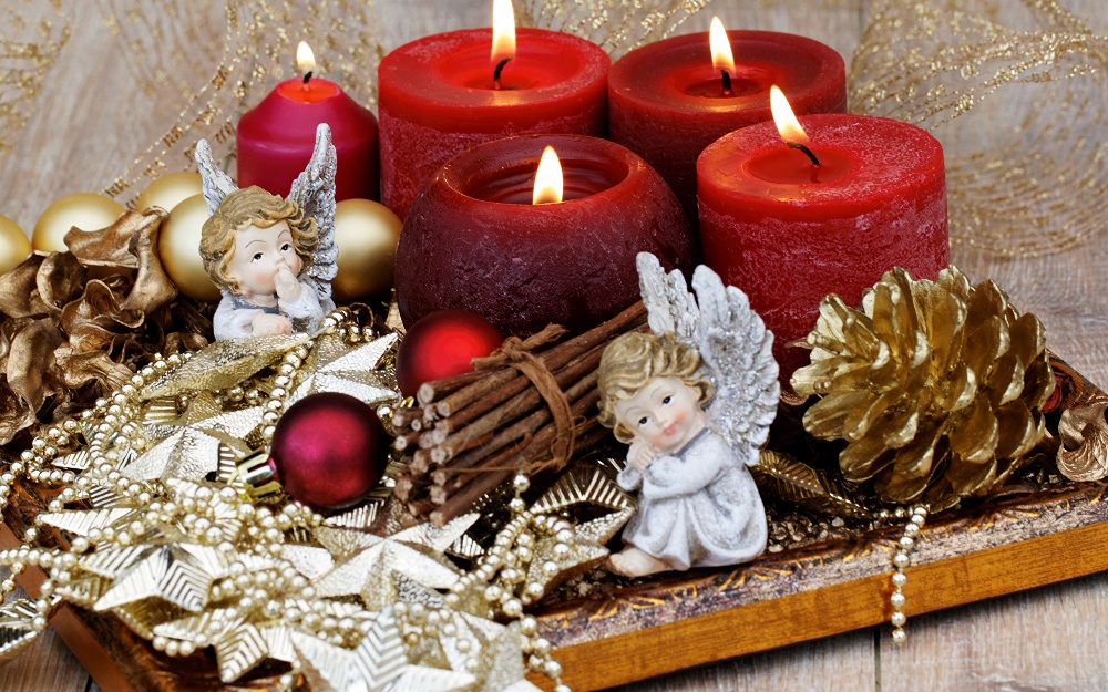 Christmas_Candles_Angels_Pine_cone_555766_1920x1200.jpg